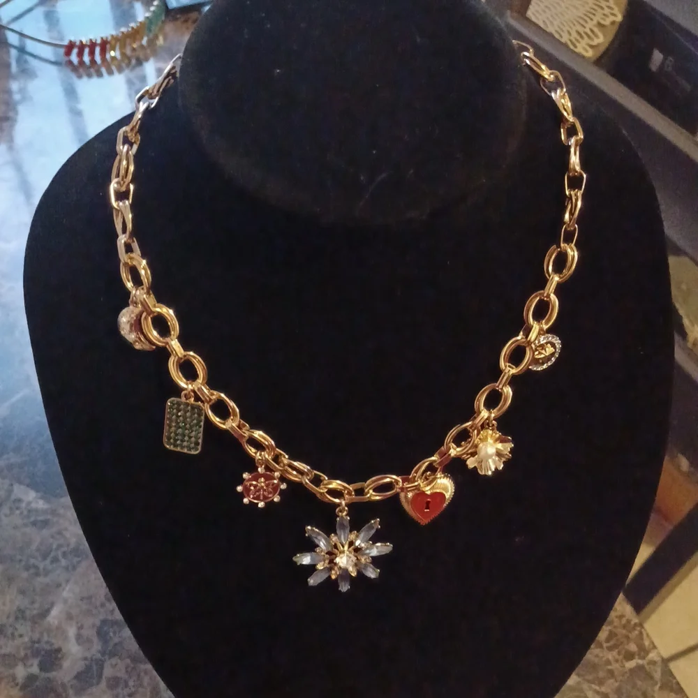 Necklace - Picture 4 of 5